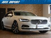 2021 VOLVO V90