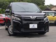 2017 TOYOTA VOXY X