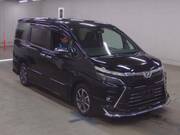 2018 TOYOTA VOXY