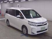 2018 TOYOTA VOXY V