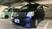 2010 TOYOTA NOAH
