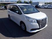 2014 TOYOTA NOAH X