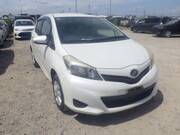 2011 TOYOTA VITZ F