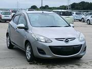 2013 MAZDA DEMIO