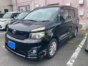 2010 TOYOTA VOXY
