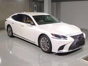 2019 LEXUS LS