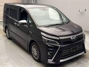 2018 TOYOTA VOXY