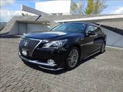 2013 TOYOTA CROWN MAJESTA