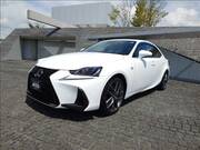 2017 LEXUS IS