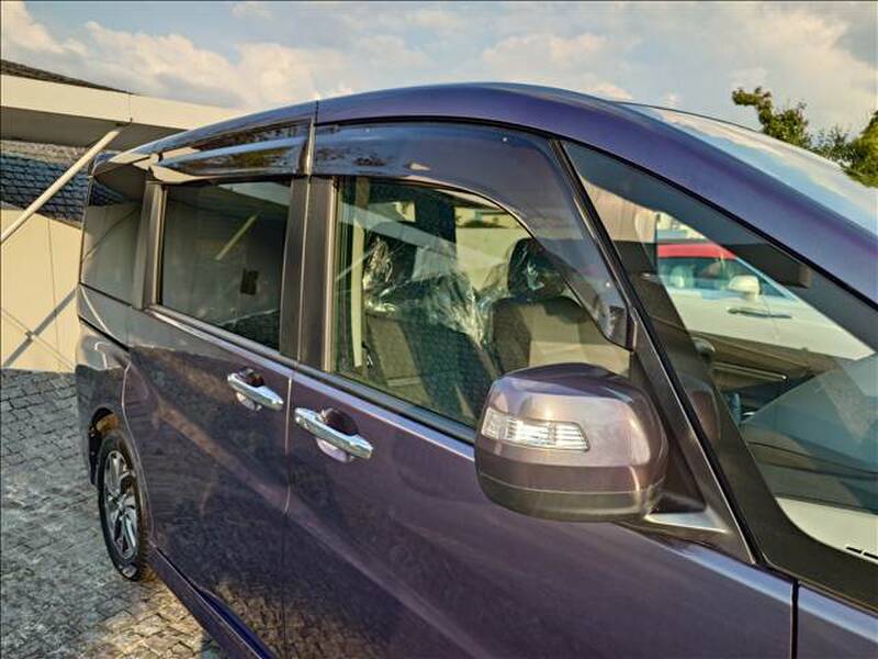 2016 HONDA STEPWAGON for sale - more photos