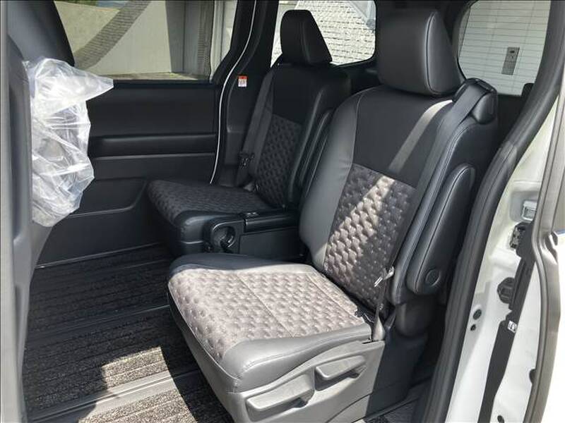 2023 TOYOTA VOXY for sale - photo 6