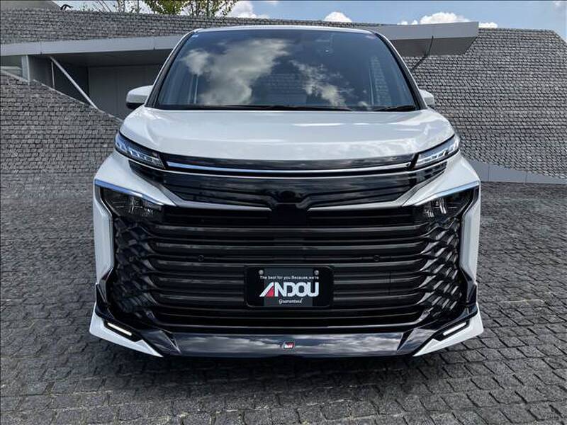 2023 TOYOTA VOXY for sale - photo 9