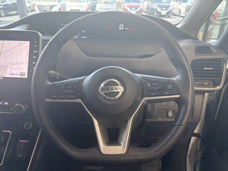 2020 NISSAN SERENA for sale - photo 11