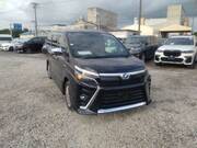2019 TOYOTA VOXY