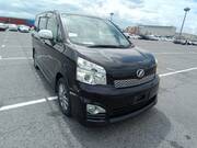 2013 TOYOTA VOXY