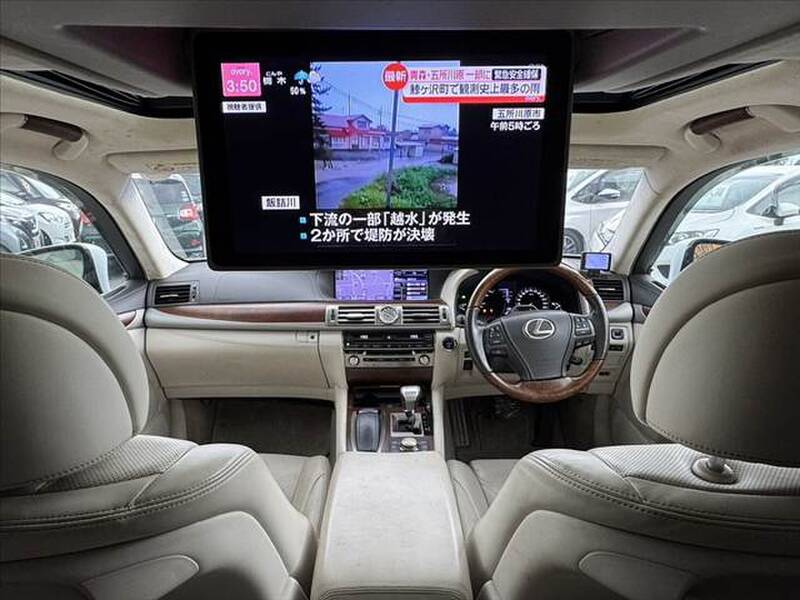 2012 LEXUS LS for sale - photo 3