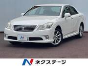 2011 TOYOTA CROWN ROYAL SALOON