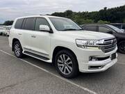 2018 TOYOTA LAND CRUISER