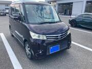 2010 NISSAN ROOX