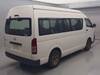 TOYOTA HIACE COMMUTER