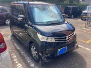 2011 NISSAN ROOX