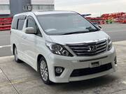 2013 TOYOTA ALPHARD 240S