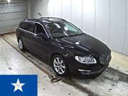 2015 VOLVO V70