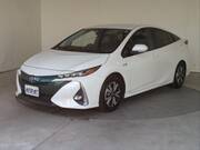 2017 TOYOTA PRIUS PHV
