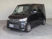 2012 NISSAN ROOX