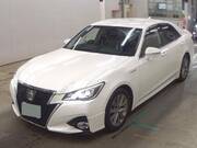 2016 TOYOTA CROWN HYBRID