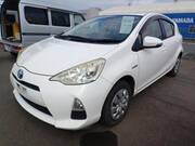2013 TOYOTA AQUA