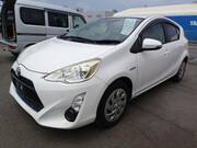 2016 TOYOTA AQUA