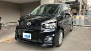 2010 TOYOTA VOXY