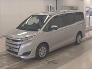 2020 TOYOTA NOAH