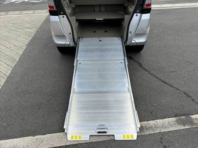 2014 HONDA N-BOX for sale - photo 4