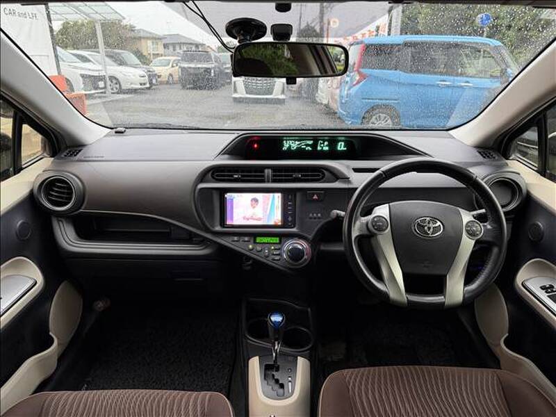 2012 TOYOTA AQUA for sale - photo 3