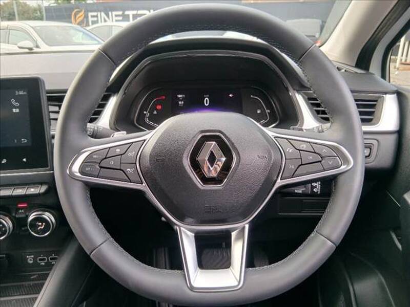 2023 RENAULT CAPTUR for sale - photo 11