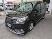 2014 TOYOTA NOAH HYBRID X