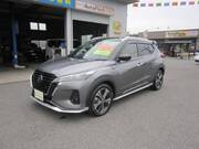 2020 NISSAN KICKS