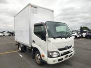 2017 TOYOTA DYNA