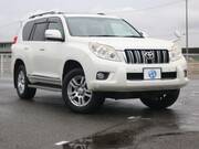 2013 TOYOTA LAND CRUISER PRADO