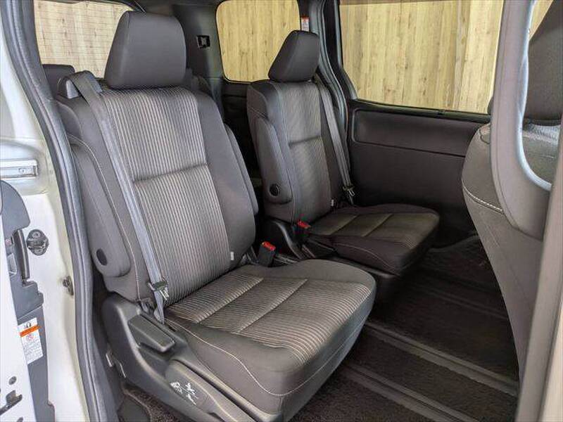 2018 TOYOTA VOXY for sale - photo 10