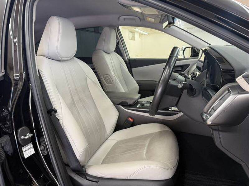 2021 TOYOTA CROWN for sale - more photos