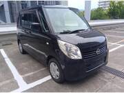 2013 NISSAN ROOX