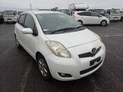 2007 TOYOTA VITZ F