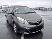 2012 TOYOTA VITZ F