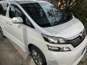 2010 TOYOTA VELLFIRE