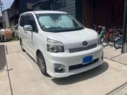 2011 TOYOTA VOXY