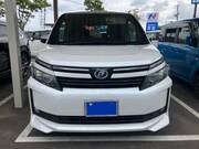 2014 TOYOTA VOXY