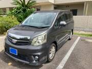 2010 TOYOTA NOAH